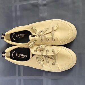 Low top slip on Sperry's
